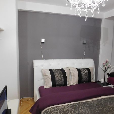 Velvet Lux Apartment Ni Exterior foto
