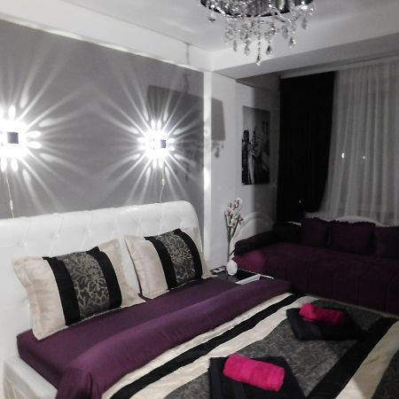 Velvet Lux Apartment Ni Exterior foto