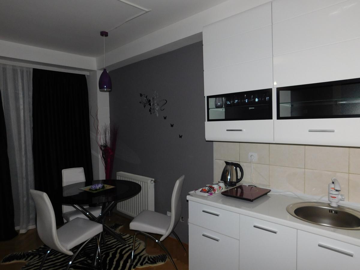 Velvet Lux Apartment Ni Exterior foto