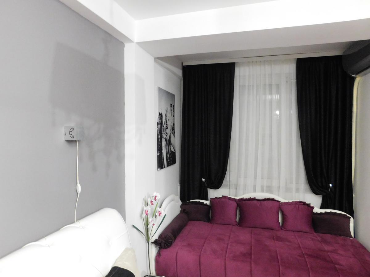 Velvet Lux Apartment Ni Exterior foto