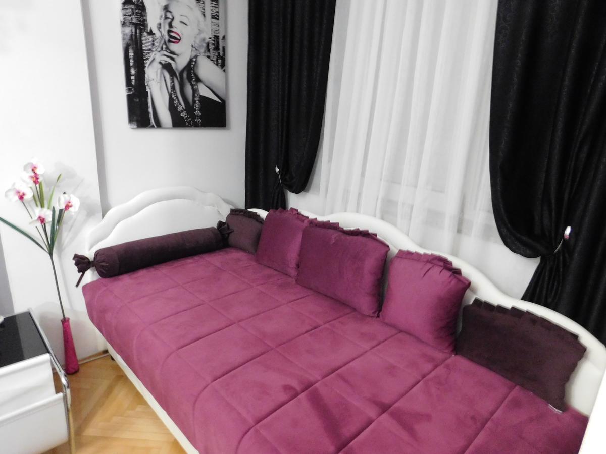 Velvet Lux Apartment Ni Exterior foto
