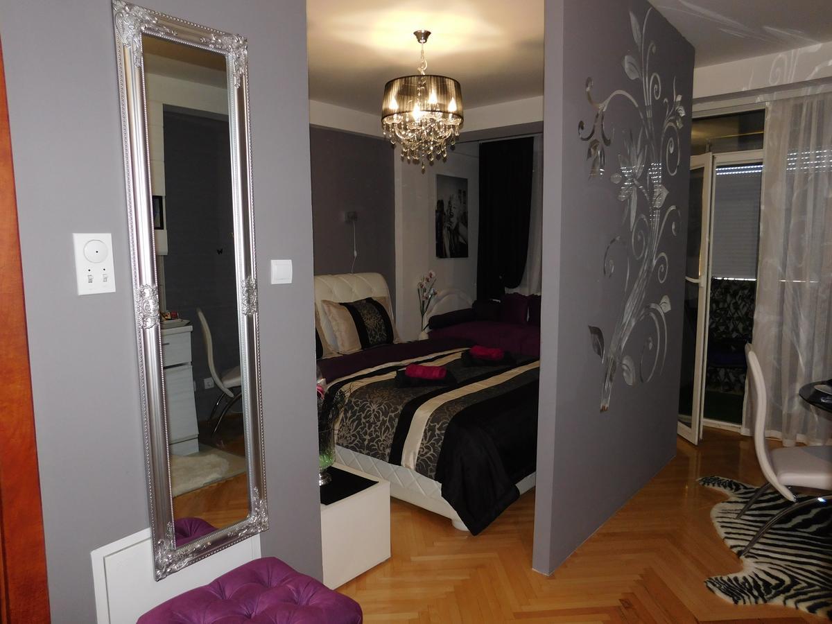 Velvet Lux Apartment Ni Exterior foto