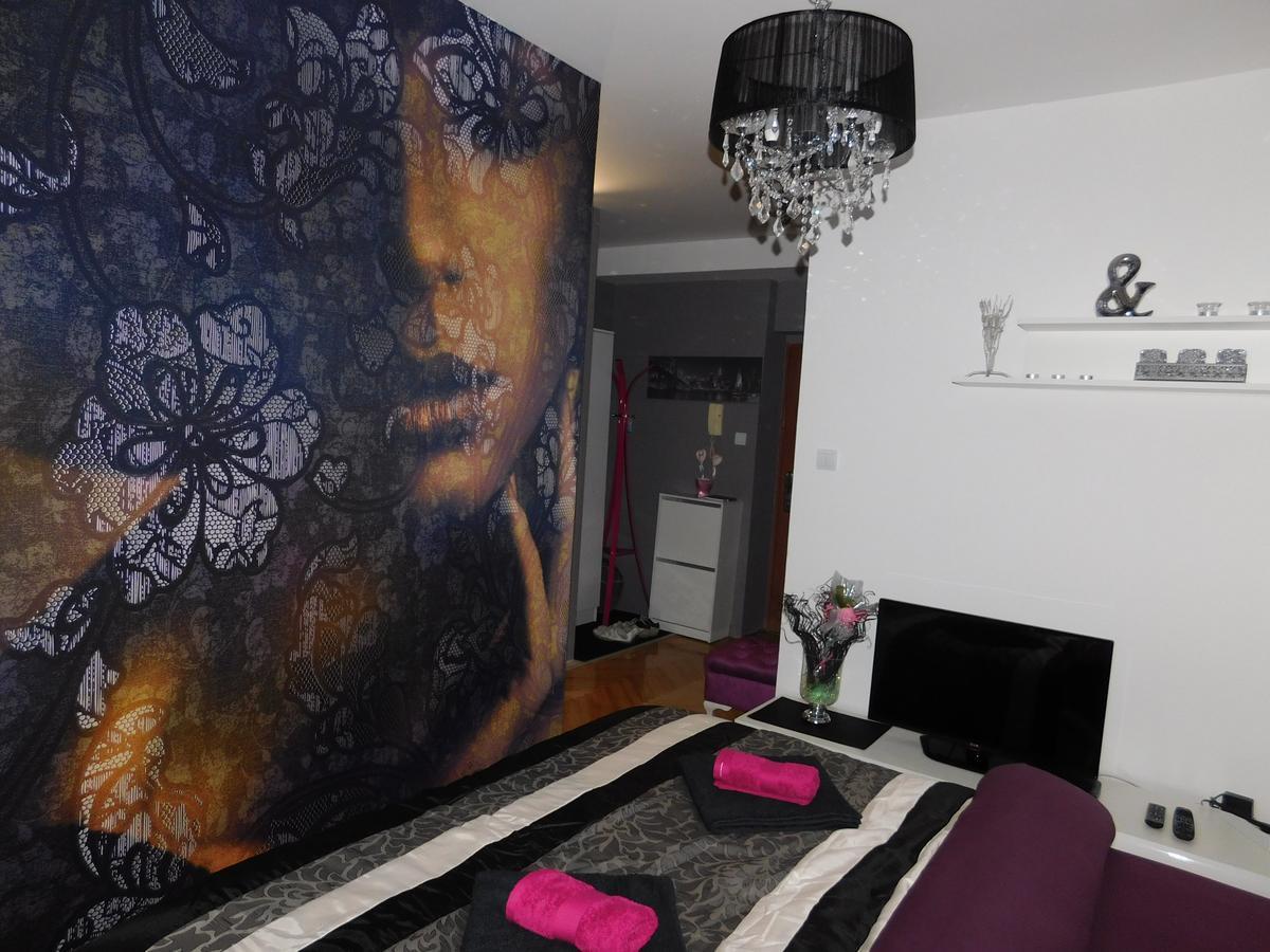 Velvet Lux Apartment Ni Exterior foto